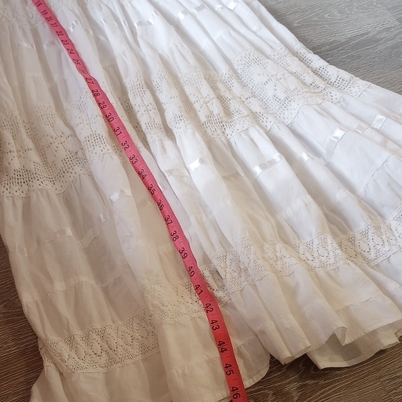 Magic White Sleeveless V-Neck Maxi Dress - Picture 4 of 6